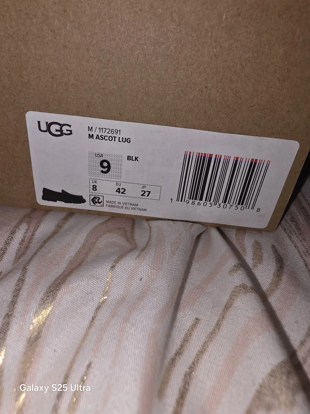 UGG Men’s Ascot Lug Slip-On Loafers. Brand New. Size 9